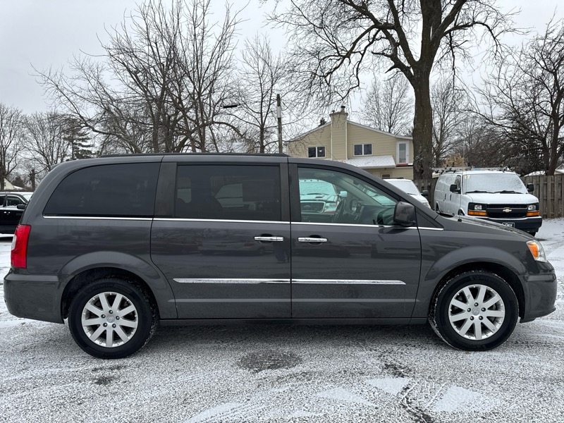 Chrysler Town & Country Touring 2016