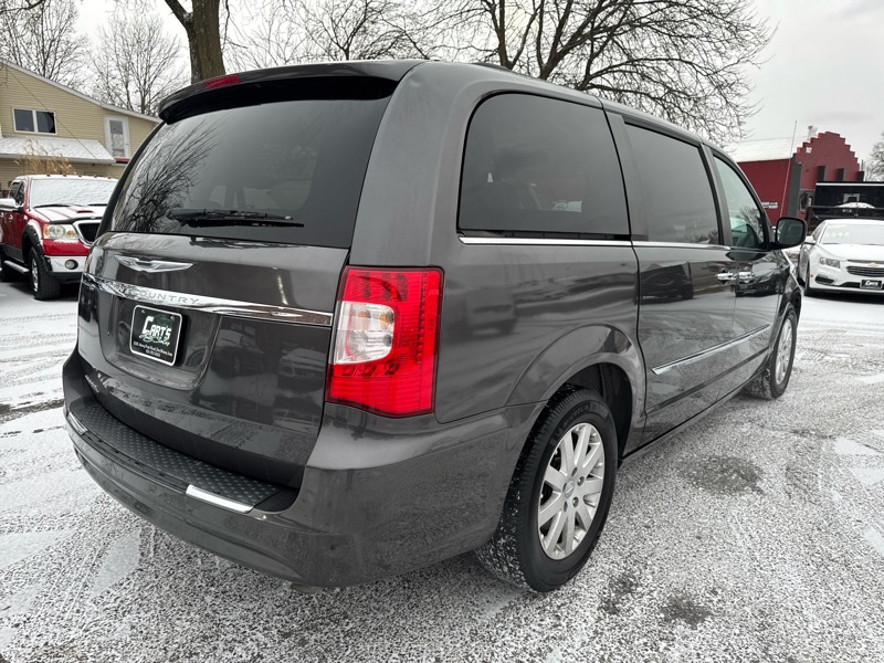 Chrysler Town & Country Touring 2016