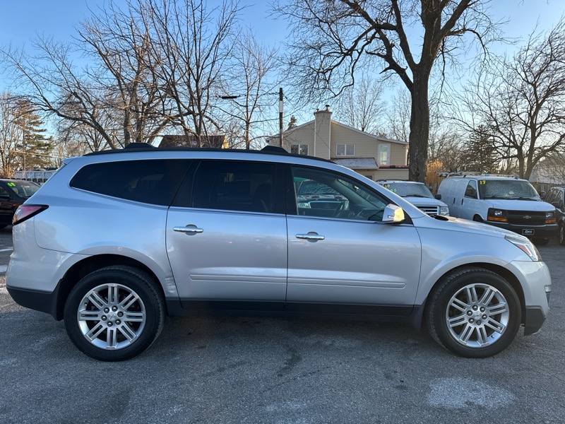 Chevrolet Traverse 1LT FWD 2013