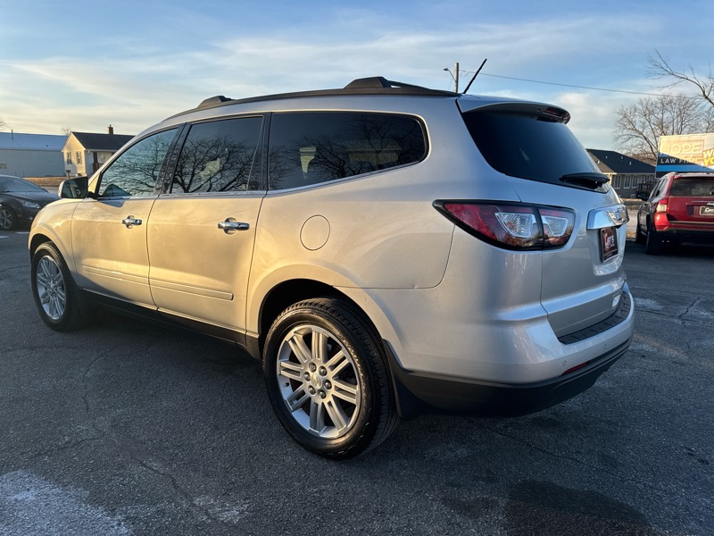 Chevrolet Traverse 1LT FWD 2013