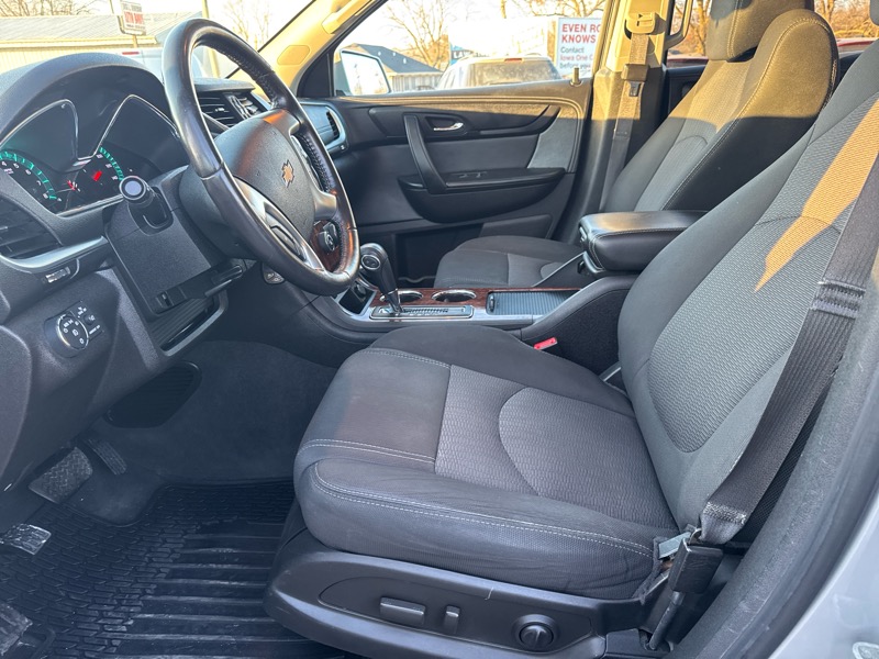 Chevrolet Traverse 1LT FWD 2013