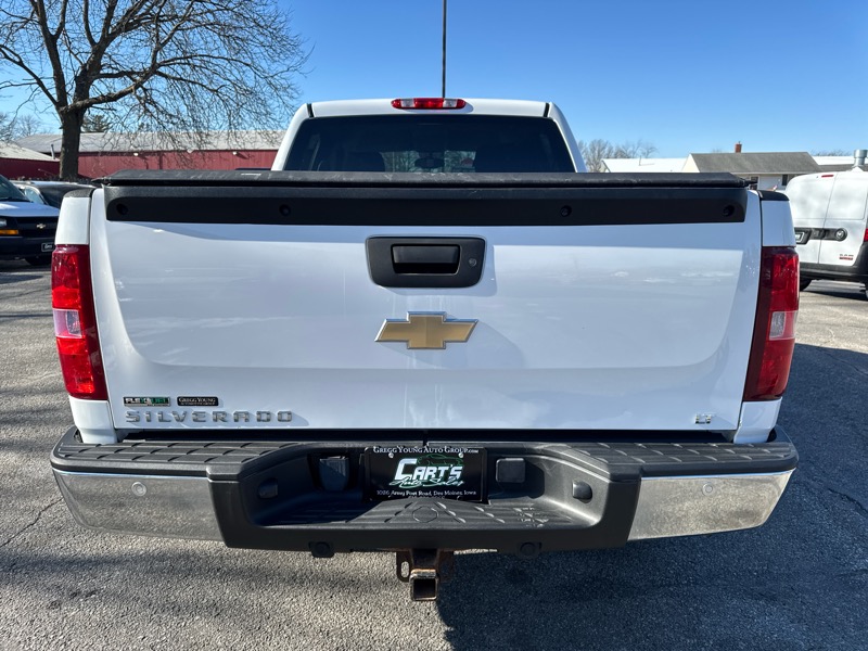 Chevrolet Silverado 1500 1LT Crew Cab 4WD 2011