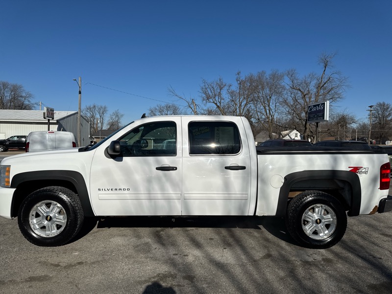 Chevrolet Silverado 1500 1LT Crew Cab 4WD 2011