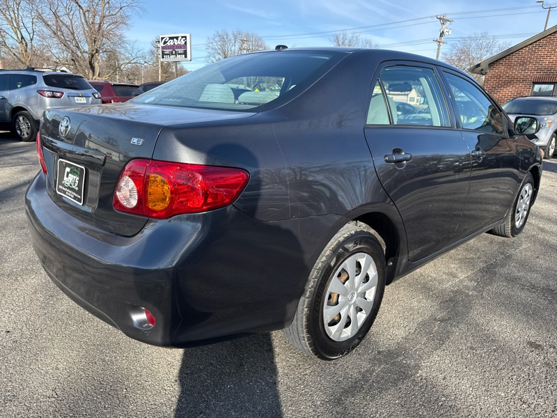 Toyota Corolla 4dr Sdn LE Auto 2010