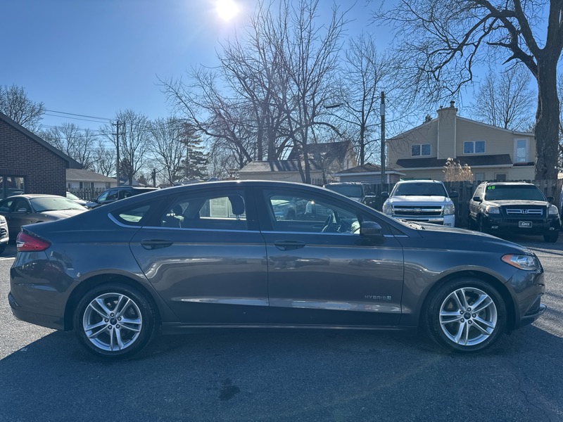 Ford Fusion Hybrid SE 2018