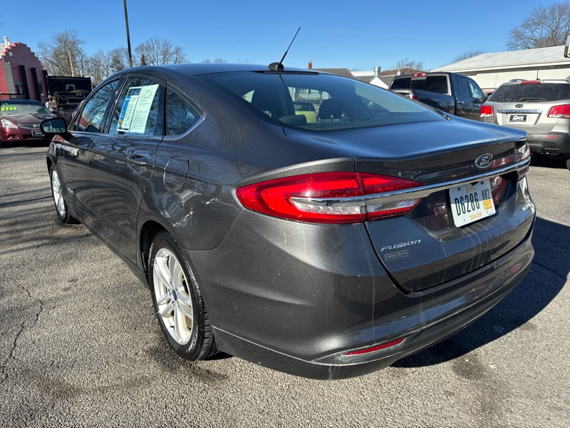Ford Fusion Hybrid SE 2018