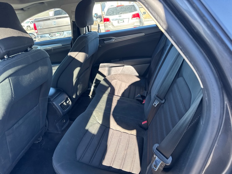 Ford Fusion Hybrid SE 2018