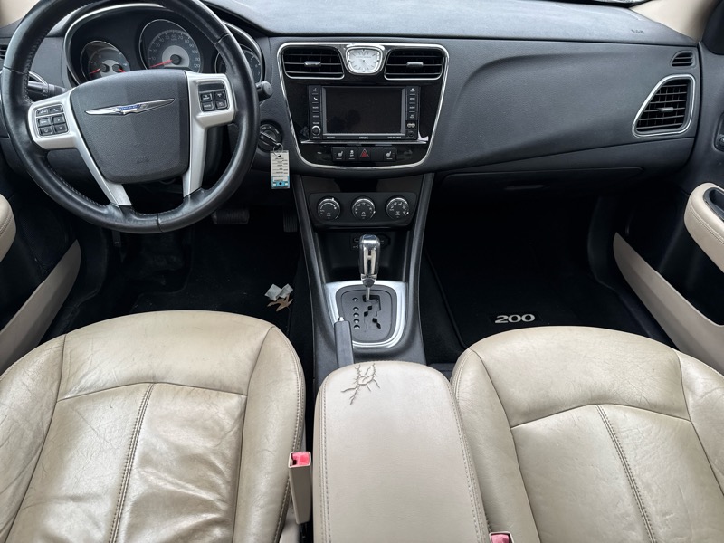 Chrysler 200 Limited 2012