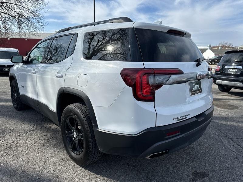 GMC Acadia AWD 4dr AT4 2021