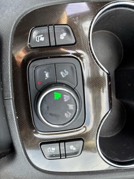 GMC Acadia AWD 4dr AT4 2021