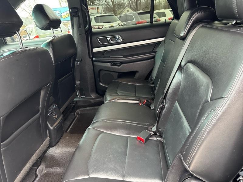 Ford Explorer 4dr 112" WB XLT 4WD 2017