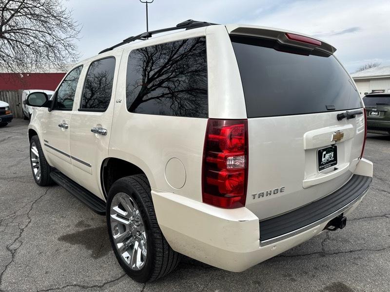 Chevrolet Tahoe LTZ 4WD 2011