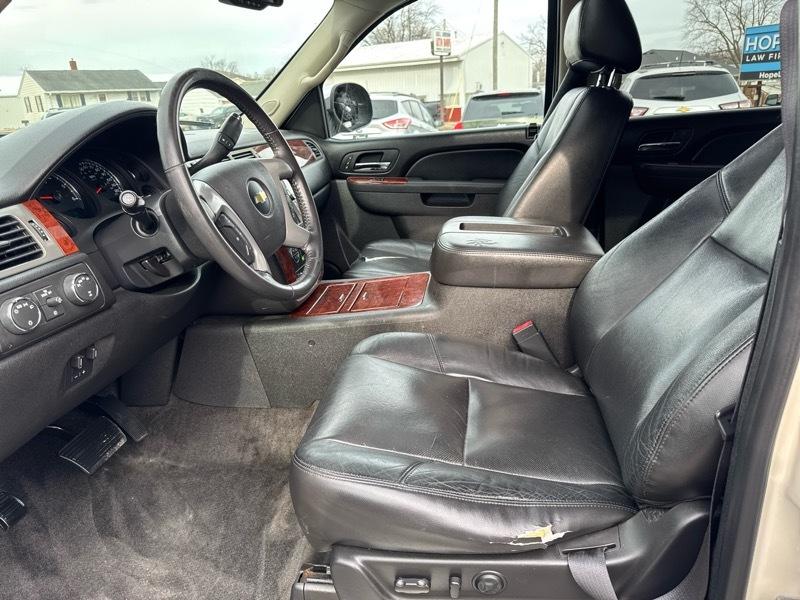 Chevrolet Tahoe LTZ 4WD 2011