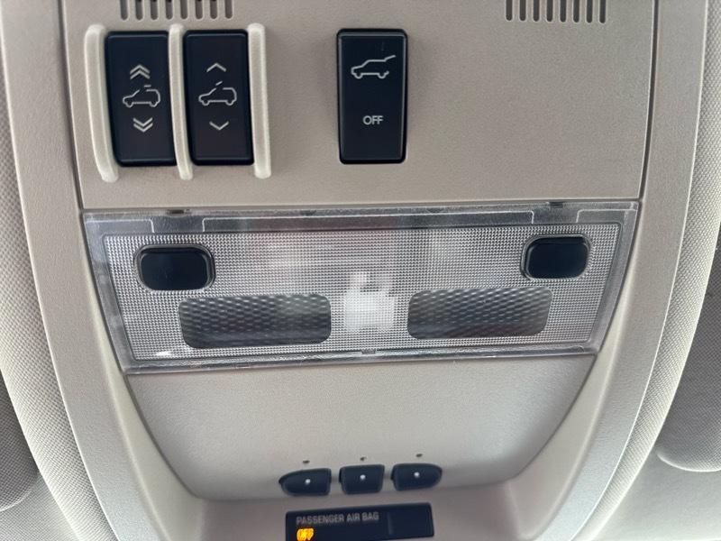 Chevrolet Tahoe LTZ 4WD 2011