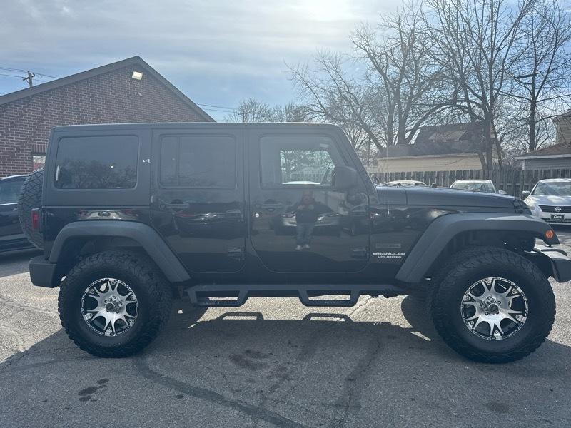 Jeep Wrangler Unlimited Sport 4WD 2011