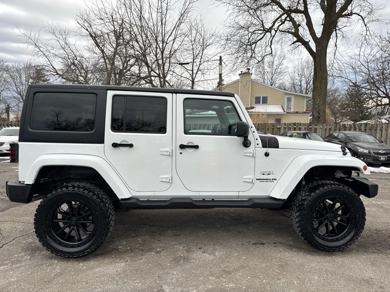 Jeep Wrangler Unlimited Sahara 4WD 2017