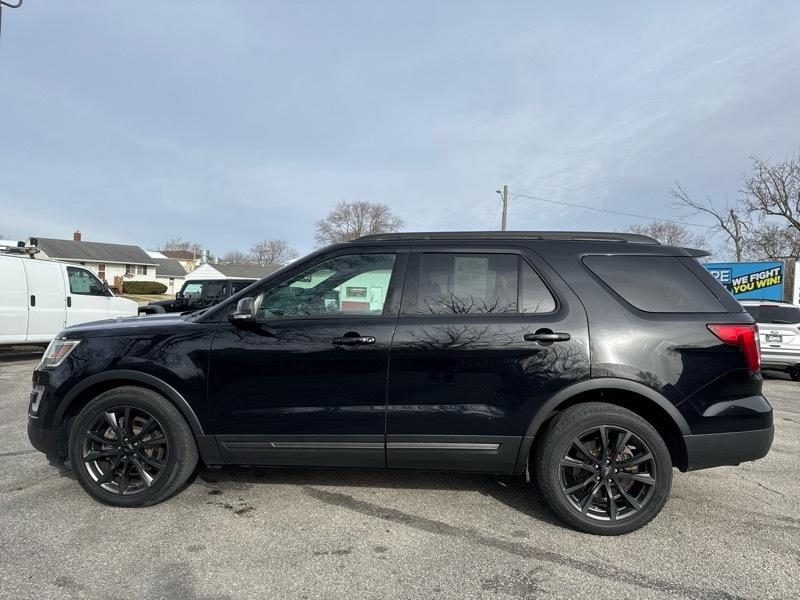 Ford Explorer 4dr 114" WB 4.0L Limited 2017