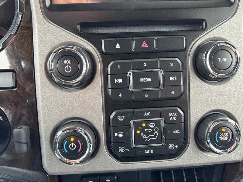 Ford F-250 SD Platinum Crew Cab 4WD 2013