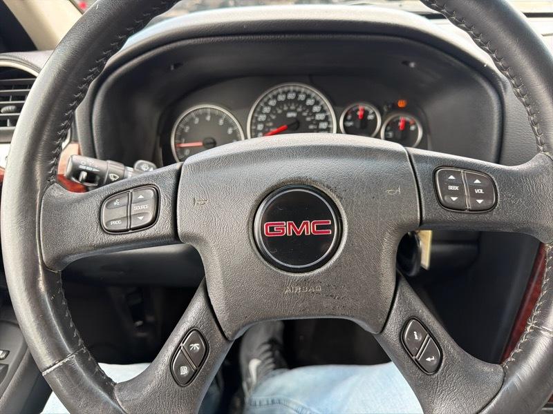 GMC Envoy SLE-1 4WD 2007