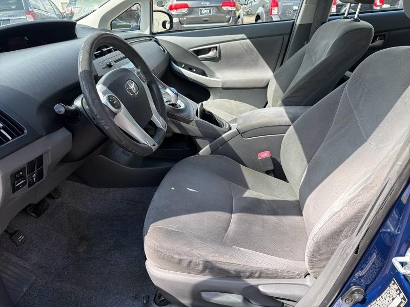 Toyota Prius Prius V 2010