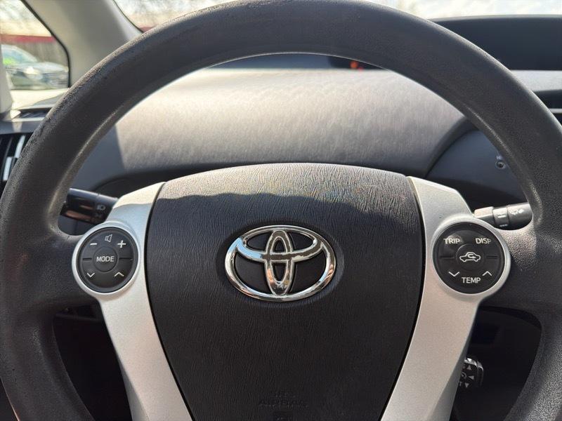 Toyota Prius Prius V 2010