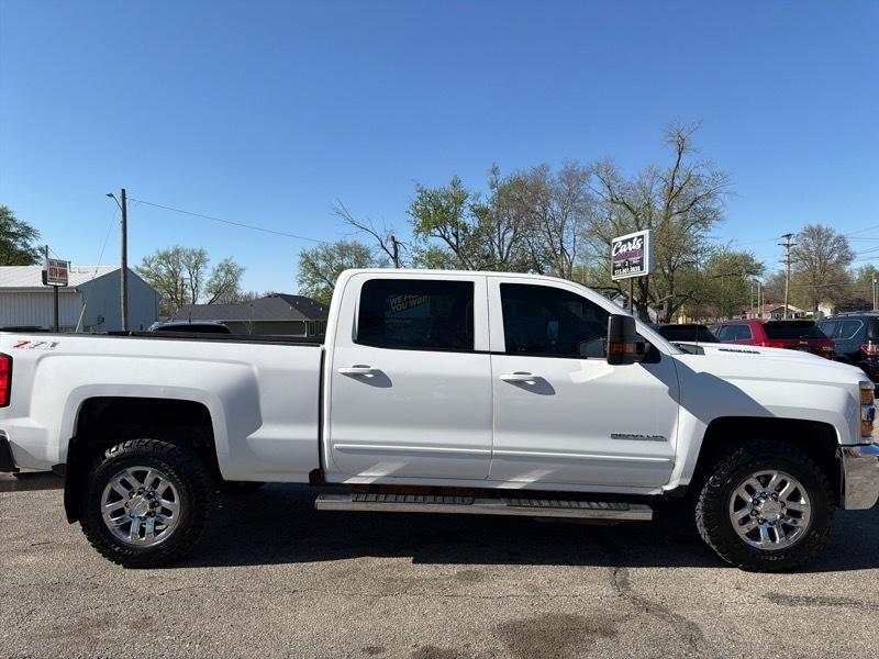 Chevrolet Silverado 2500HD LT Crew Cab 4WD 2017