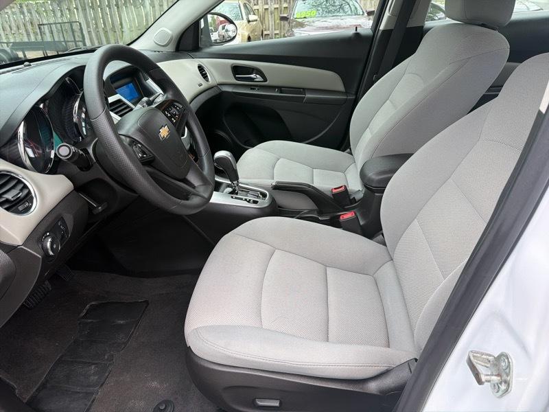 Chevrolet Cruze 1LT Auto 2015