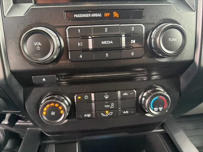 Ford F-150 4WD SuperCrew 145" STX 2018