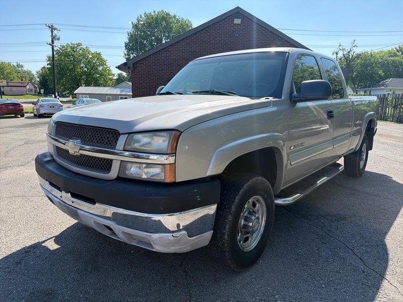 2004 Chevrolet Silverado 2500HD 4WD Double Cab 149" LT