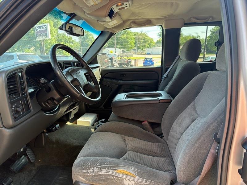 Chevrolet Silverado 2500HD 4WD Double Cab 149" LT 2004