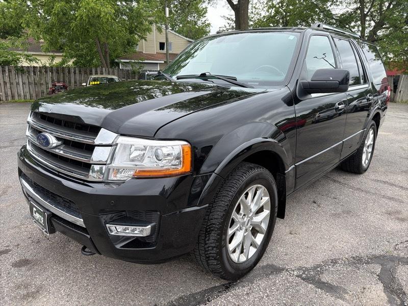 2017 Ford Expedition Limited's photo