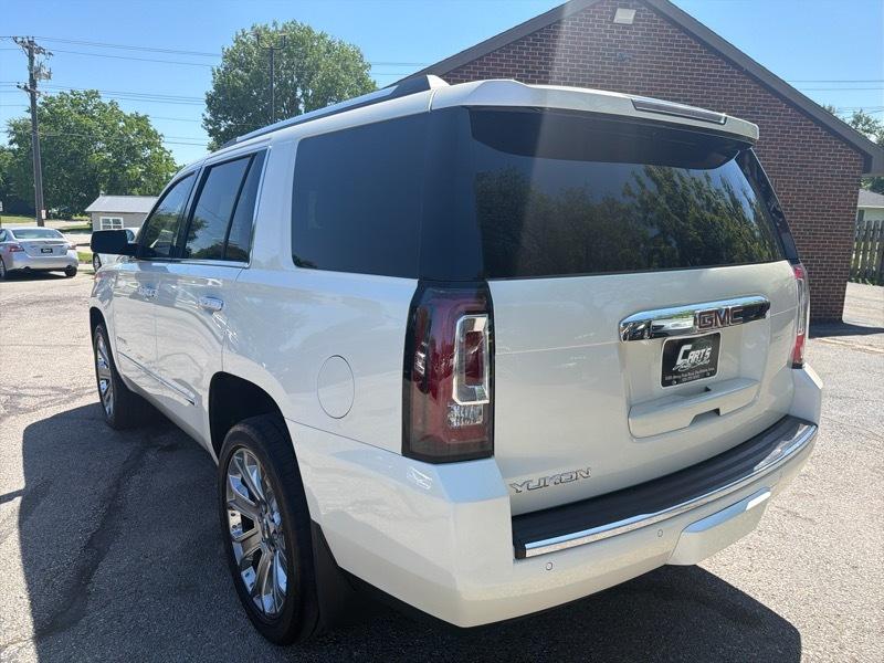 GMC Yukon Denali 4WD 2015