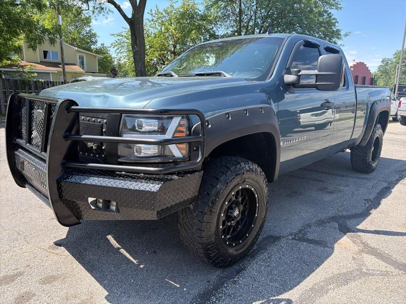 2007 Chevrolet Silverado 1500 1LT Double Cab 2WD