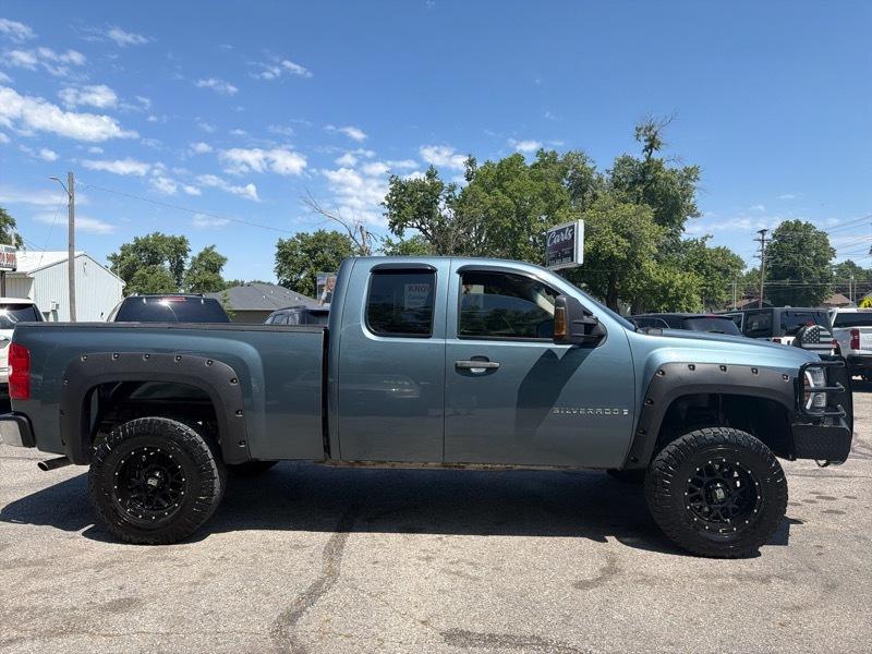 Chevrolet Silverado 1500 1LT Double Cab 2WD 2007