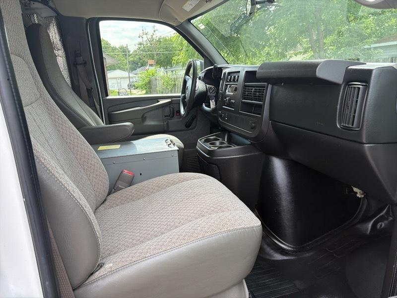 Chevrolet Express 3500 Cargo 2013
