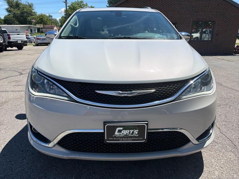 Chrysler Pacifica Limited 2017