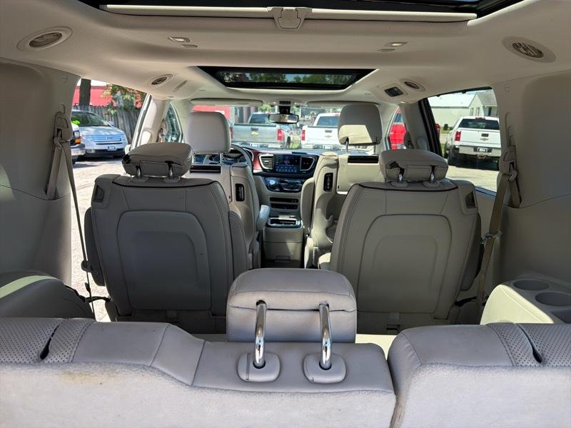Chrysler Pacifica Limited 2017