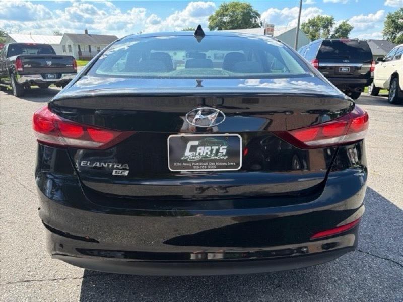 Hyundai Elantra SE 6AT 2017