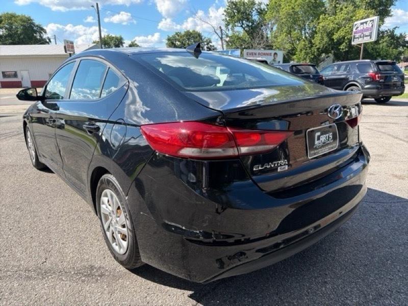 Hyundai Elantra SE 6AT 2017