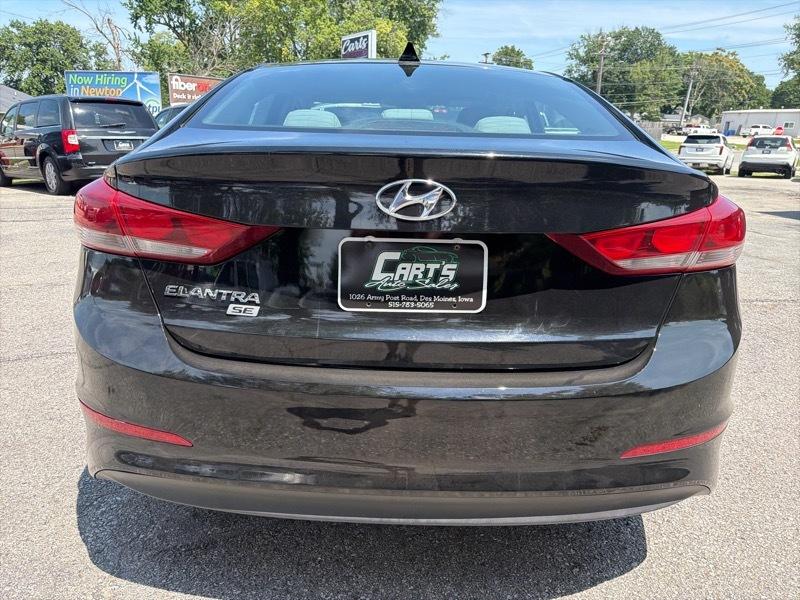Hyundai Elantra SE 6AT 2017