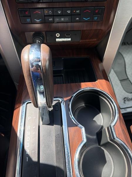 Ford F-150 Platinum SuperCrew 5.5-ft. Bed 4WD 2010