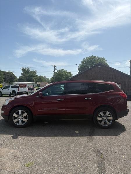 Chevrolet Traverse LTZ AWD 2011