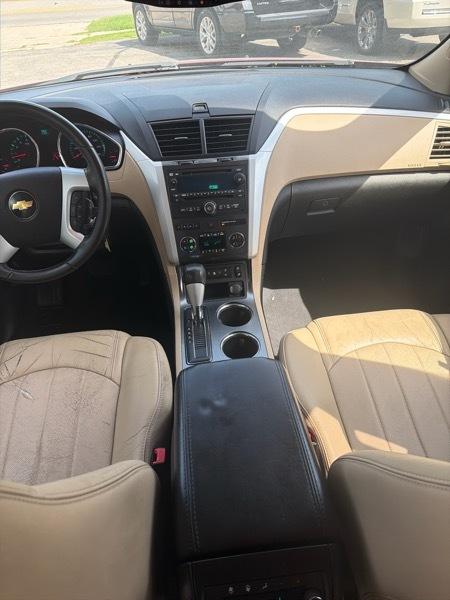 Chevrolet Traverse LTZ AWD 2011