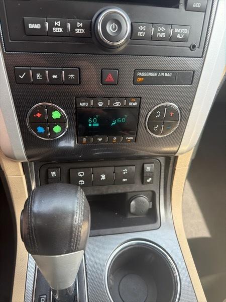 Chevrolet Traverse LTZ AWD 2011