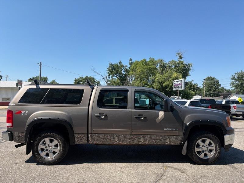 GMC Sierra 1500 4WD Crew Cab 153.0" SLE 2013