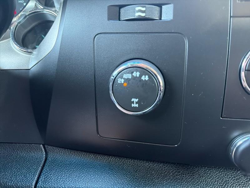 GMC Sierra 1500 4WD Crew Cab 153.0" SLE 2013
