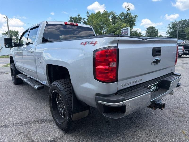 Chevrolet Silverado 2500HD 4WD Crew Cab 167" LTZ 2015