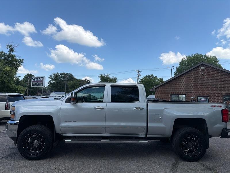 Chevrolet Silverado 2500HD 4WD Crew Cab 167" LTZ 2015