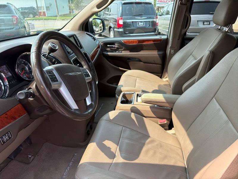 Chrysler Town & Country Touring 2014