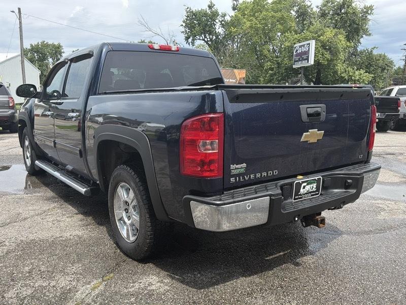 Chevrolet Silverado 1500 1LT Crew Cab 4WD 2011